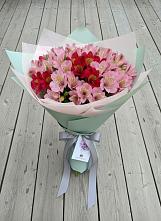 Букет цветов из:  Альстромерии в Дедовске