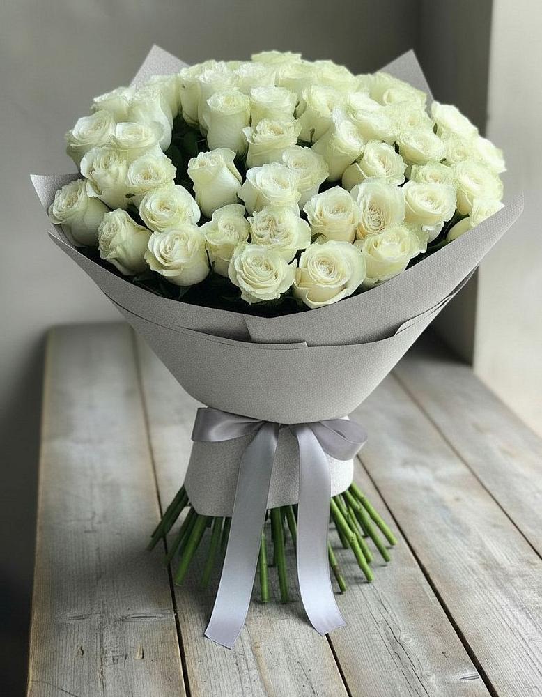 Букет 35 Белых роз в Дедовске