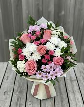 Букет цветов из:  Альстромерии, Гвоздики, Розы и Хризантемы в Дедовске