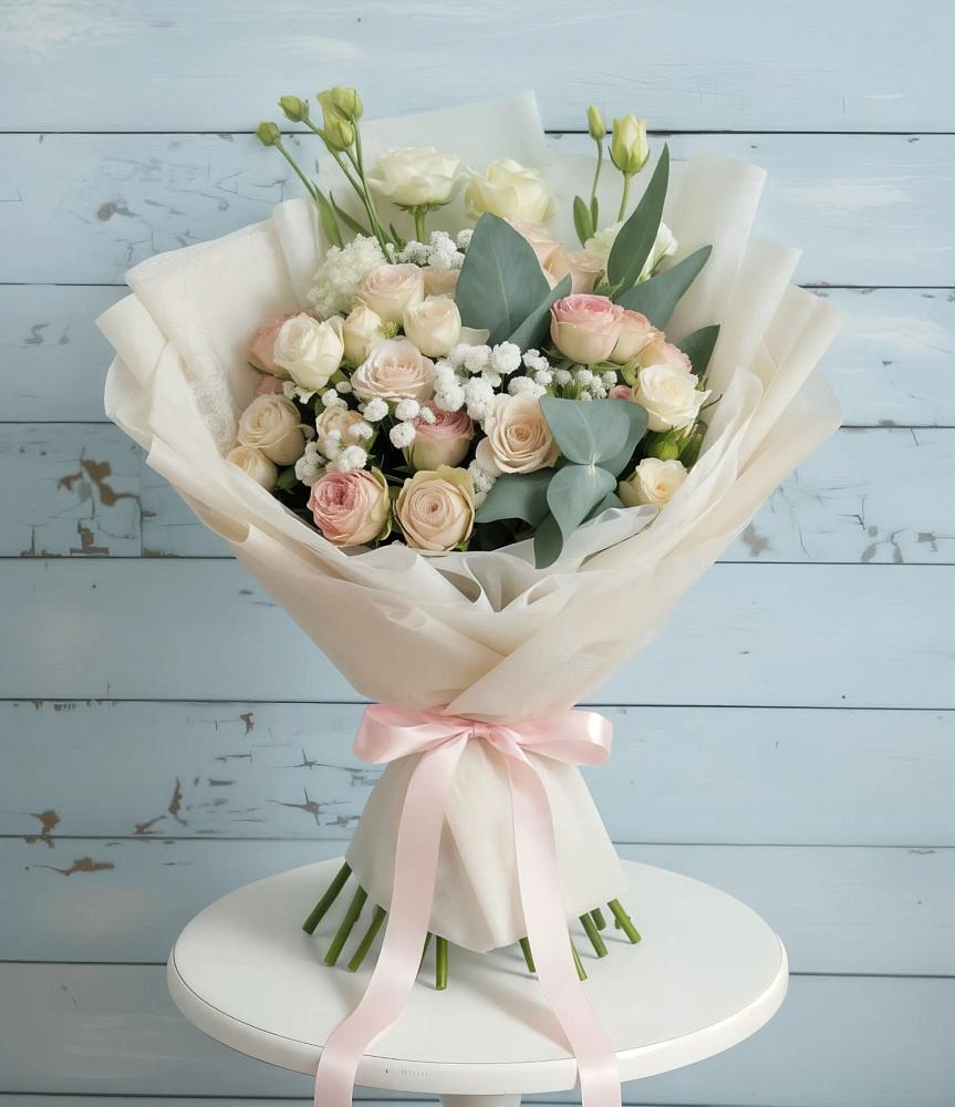 Букет цветов из: Розы и Лизиантусы в Дедовске