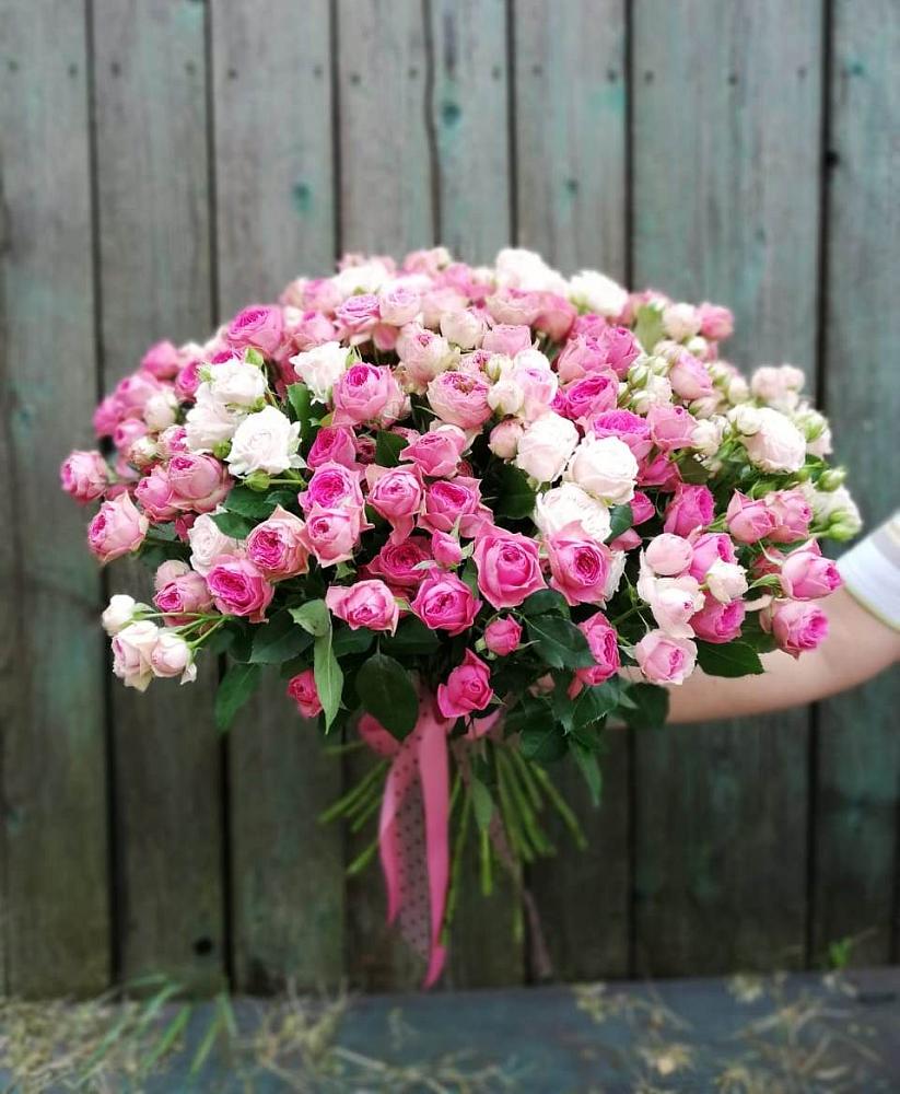 Букет Розовые кустовые розы Натали и Лав Лидия в Дедовске