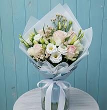 Букет цветов из:  Розы и Лизиантусы в Дедовске