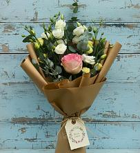 Букет цветов из:  Розы и Лизиантусы в Дедовске